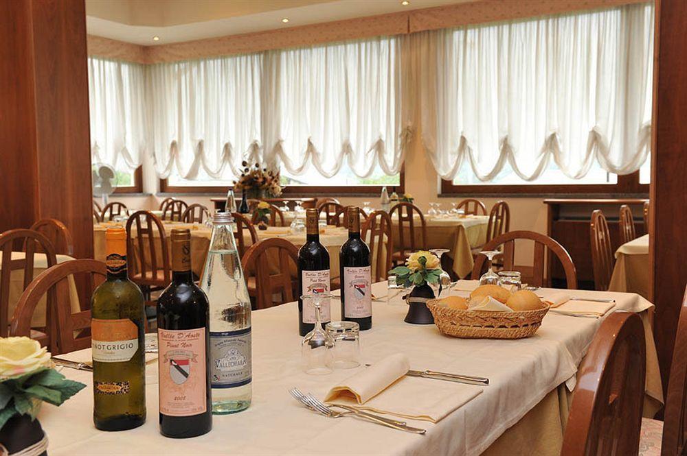 Châtillon La Rocca Sport & Benessere מראה חיצוני תמונה
