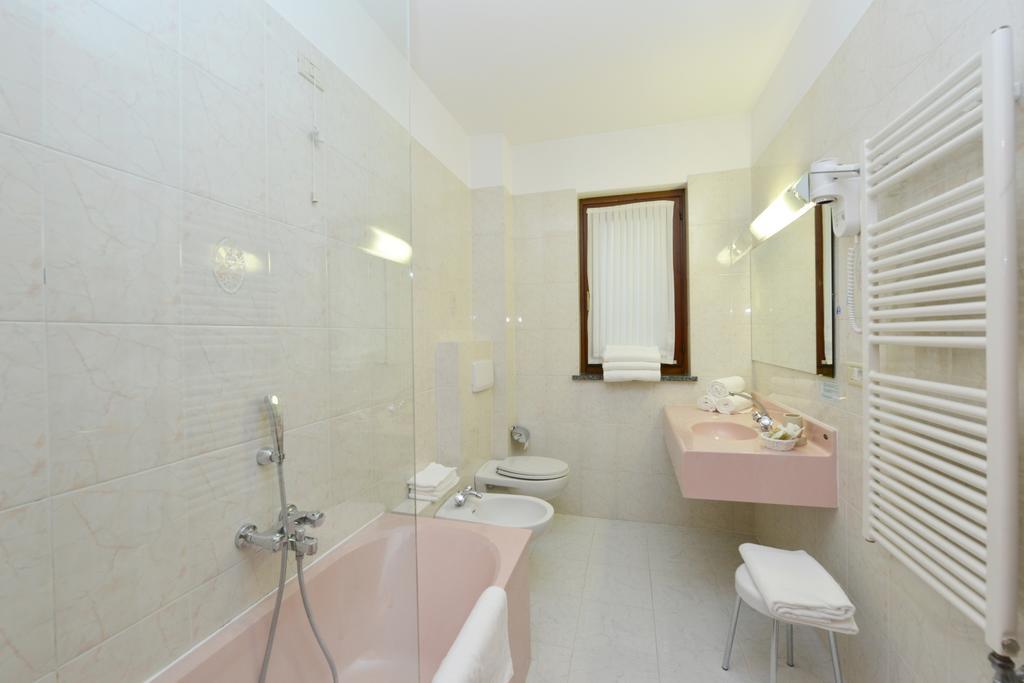 Châtillon La Rocca Sport & Benessere מראה חיצוני תמונה